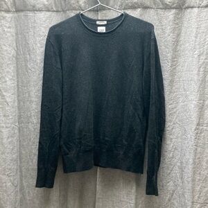 Men’s GAP sweater